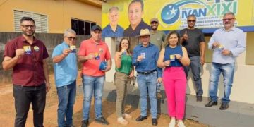 Ivan Xixi faz caminhada para apresentar propostas em Paraíso das Águas