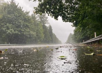 Onda de calor atinge MS com força; tempo seco persiste