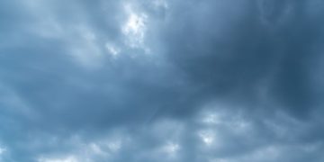 Onda de calor atinge MS com força; tempo seco persiste