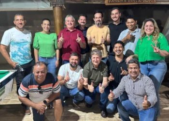 Walter Schlatter e Defensor Ernany se Reúnem com Vereadores Eleitos para Definir Estratégias de Governo