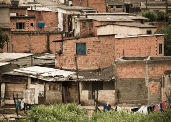 Mato Grosso do Sul tem menor índice de moradores em favelas do país, revela Censo 2022