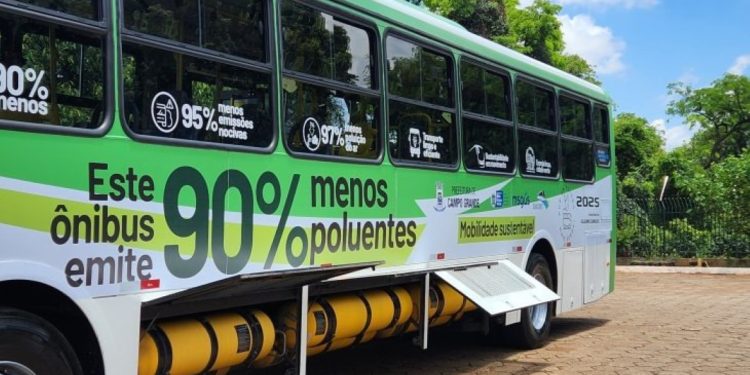 Campo Grande inicia testes com ônibus movido a gás natural