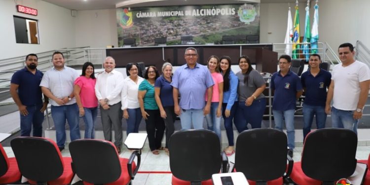 Capacitação da Câmara de Alcinópolis aborda comunicação e controle emocional