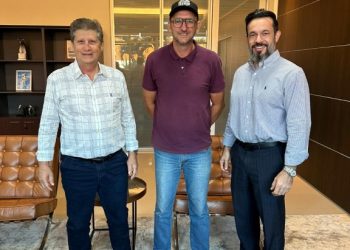 Walter Schlatter anuncia Clederson Marchi como novo Secretário de Obras