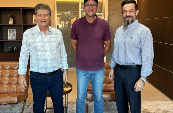 Walter Schlatter anuncia Clederson Marchi como novo Secretário de Obras