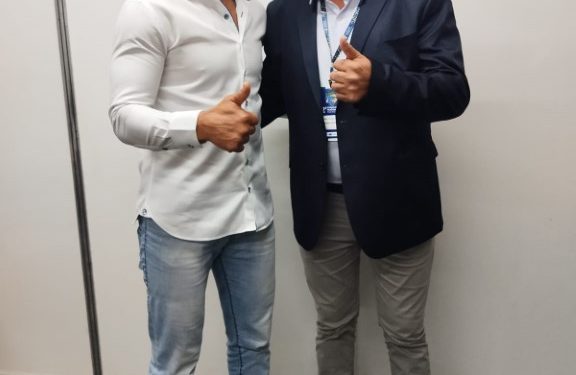 Weliton e Dalmy participam de congresso estadual focado em inovação e desenvolvimento municipal