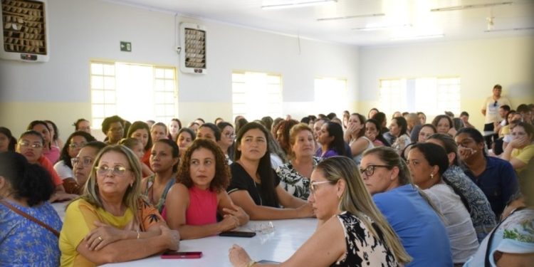 Costa Rica reforça quadro docente com a lotação de 227 professores concursados