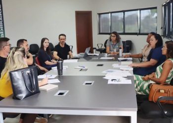 Chapadão do Sul promove integração entre secretarias para apoiar jovens e mulheres em risco social