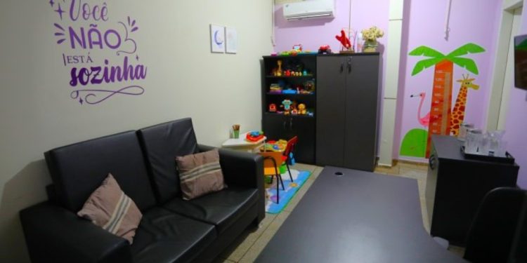 Costa Rica amplia rede de proteção com implementação da Sala Lilás