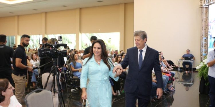 Walter Schlatter toma posse e anuncia renovação administrativa em Chapadão