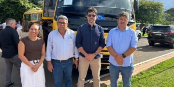 Novo ônibus escolar é destinado a Costa Rica durante lançamento do MS Educação