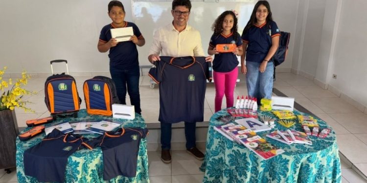 Aulas da rede municipal de Costa Rica recomeçam com mais de 4 mil alunos matriculados