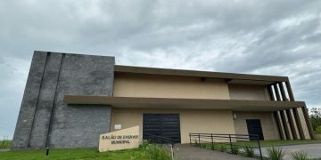 Vereador Didi, de Paraíso das Águas, solicita uso comunitário de salão de eventos municipal