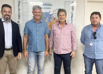 Prefeito Walter negocia abatimento em tarifa e dívida de água do Hospital Municipal