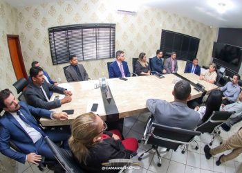 Prefeitura de Chapadão do Sul confirma aumento salarial para profissionais da educação