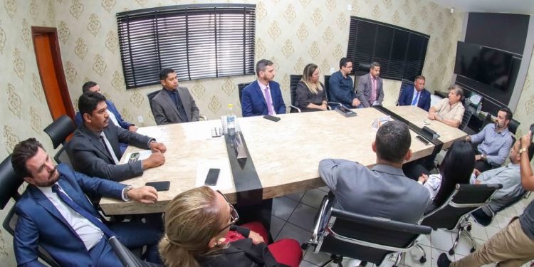 Prefeitura de Chapadão do Sul confirma aumento salarial para profissionais da educação