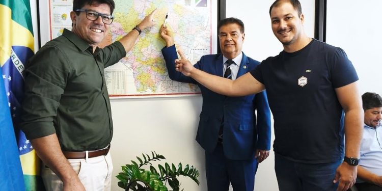 Presidente Artur Baird cumpre agenda em Brasília para agilizar recursos federais