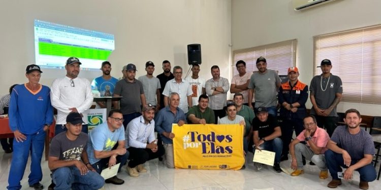 Costa Rica forma novos voluntários para Defesa Civil