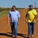 Prefeito Weliton e Vereador Passarinho visitam obras de pavimentação na Serra do Engano
