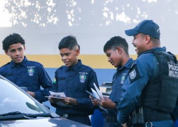 Blitz educativa mobiliza alunos em Chapadão do Sul