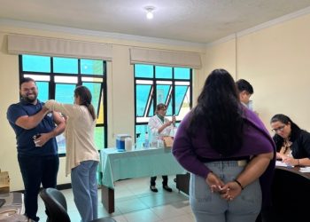 Paço Municipal de Costa Rica realizou vacinação contra gripe nesta quarta-feira