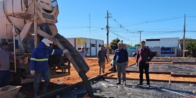Residencial Araras dá passo inicial com obras de concretagem em Chapadão do Sul