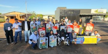 Mutirão em Costa Rica recolhe entulhos e combate focos do mosquito