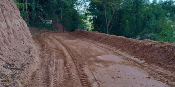 Prefeitura de Figueirão executa obras em estradas da Serra Zé Cartão