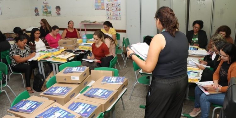Chapadão do Sul amplia formação docente com foco em educação integral