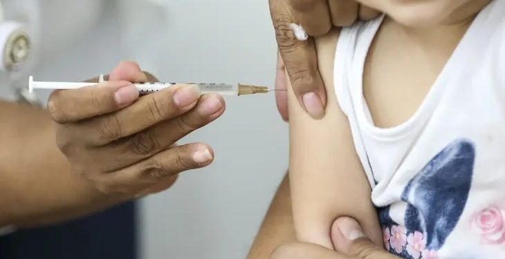 Fronteira com Paraguai mobiliza vacinação em MS após surto de Sarampo