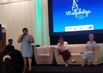 Representante de Figueirão participa de encontro estadual para reforçar alfabetização