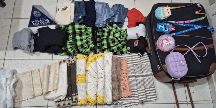 PM recupera objetos furtados de residência e leva suspeito à Polícia Civil em Costa Rica