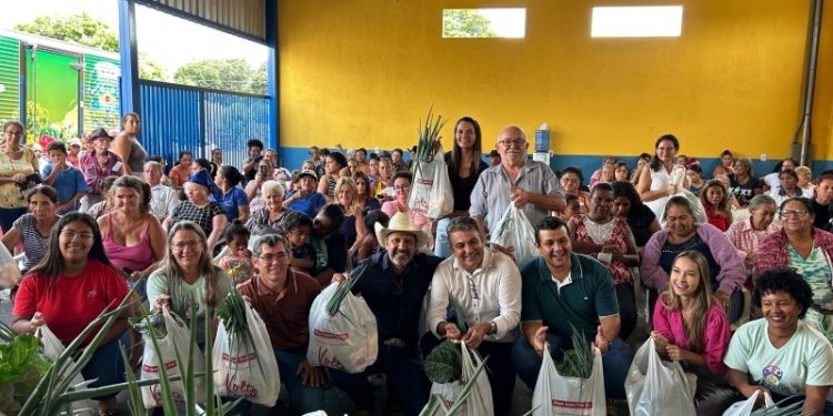 Programa de Aquisição de Alimentos atende 250 famílias com Cestas Verdes em Costa Rica