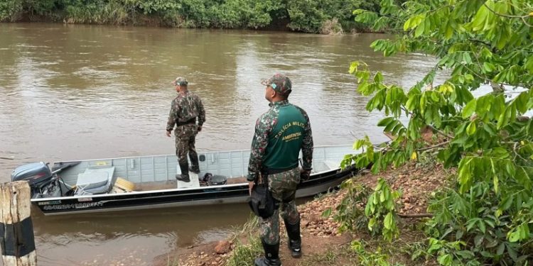 Polícia Militar Ambiental orienta moradores sobre restrições de pesca na piracema