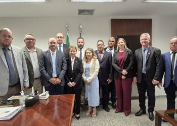 Comitiva de Alcinópolis assegura equipamentos e obras rurais com R$ 1,6 milhão em Brasília